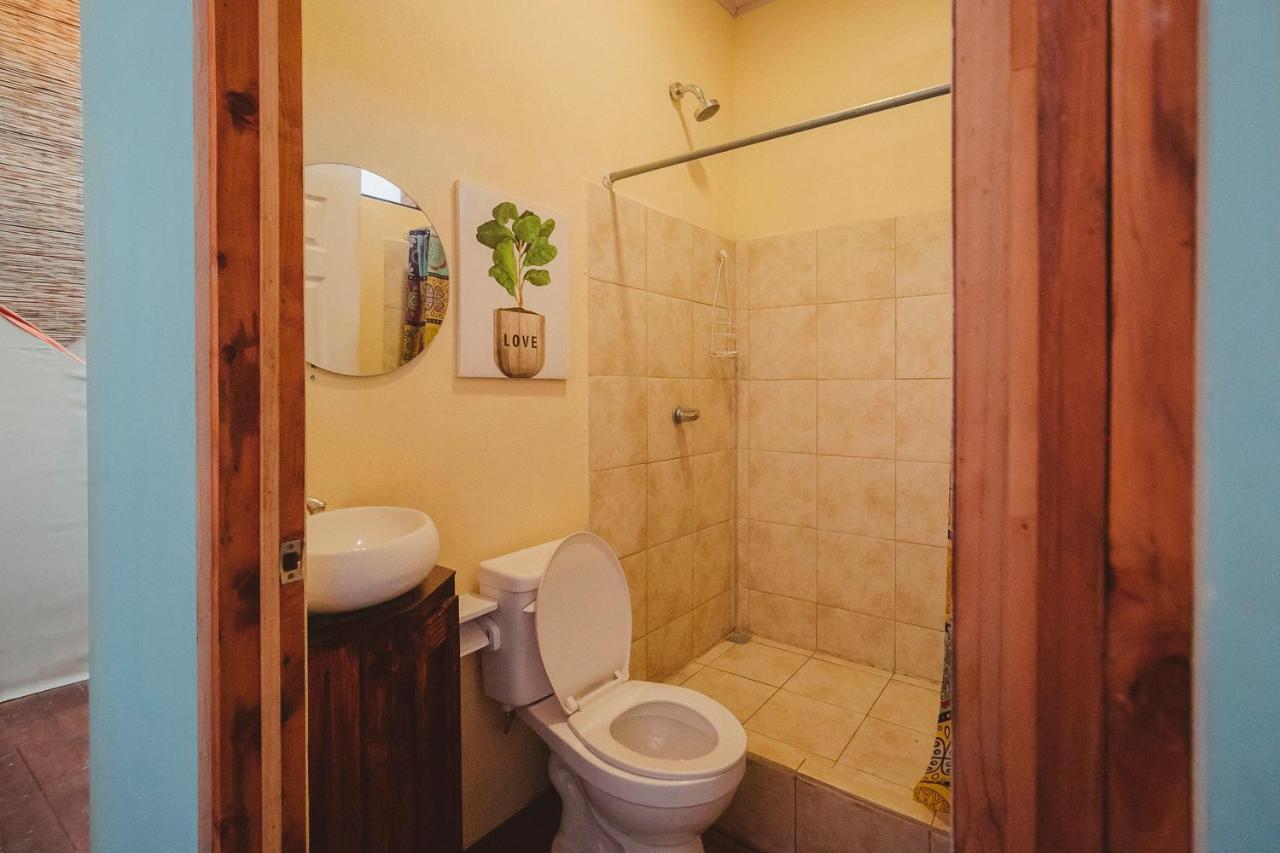 Playa Santa Teresa  Habitat Surf Glamp酒店 外观 照片