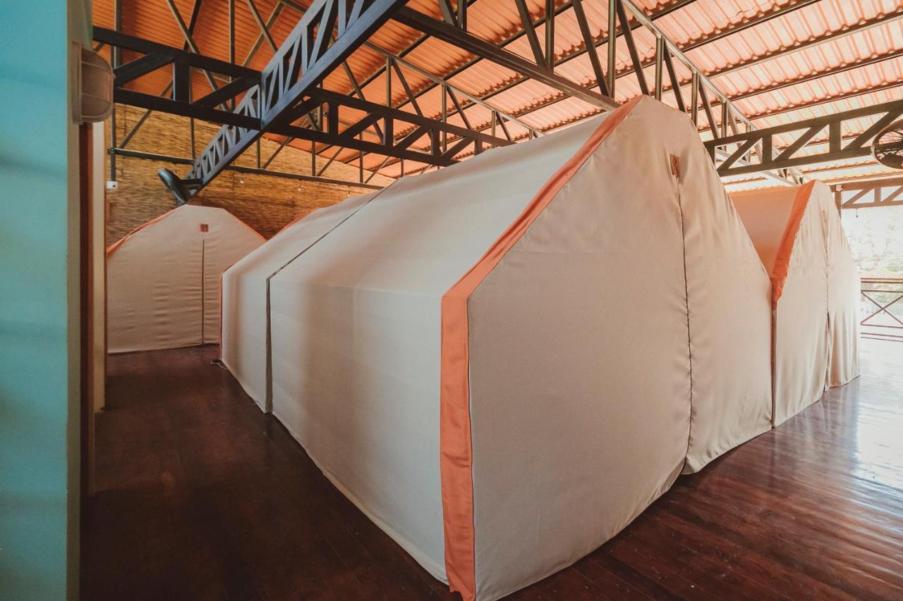 Playa Santa Teresa  Habitat Surf Glamp酒店 外观 照片